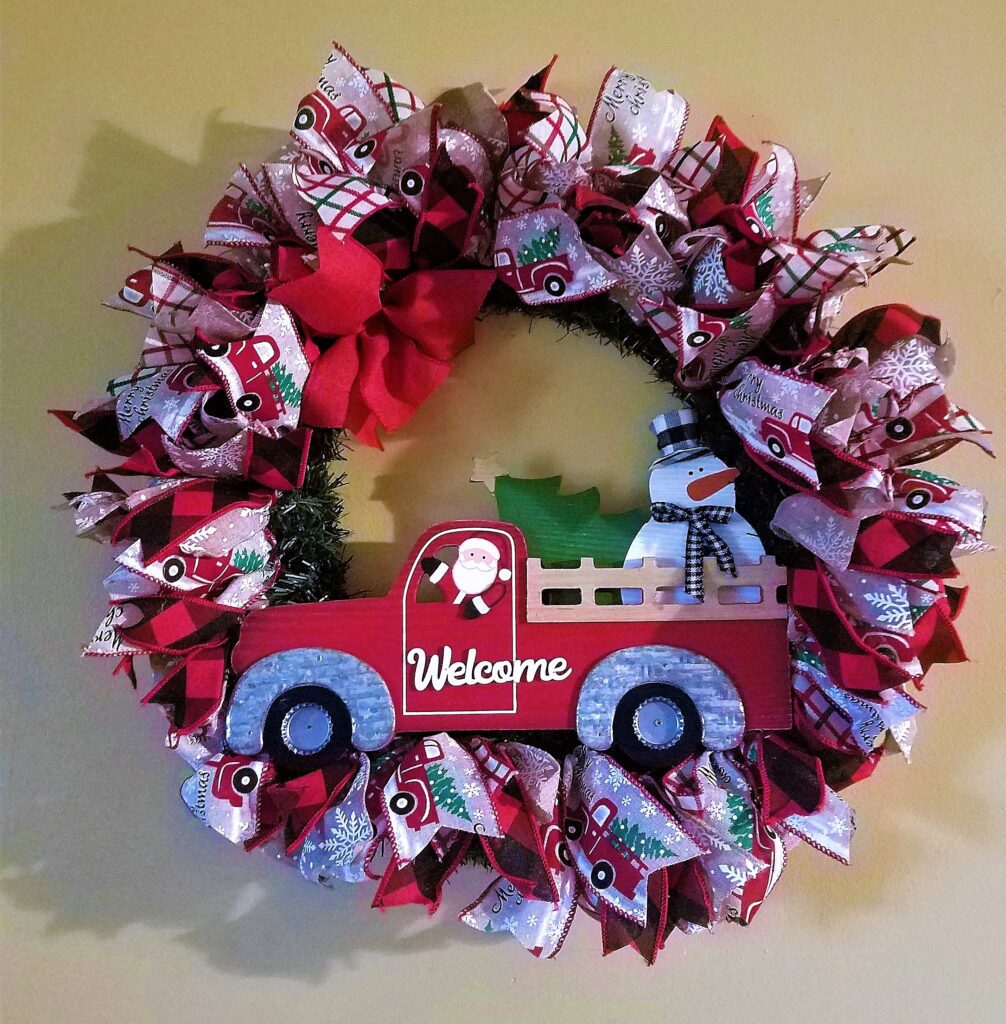 Christmas wreath: Santa's welcome truck.