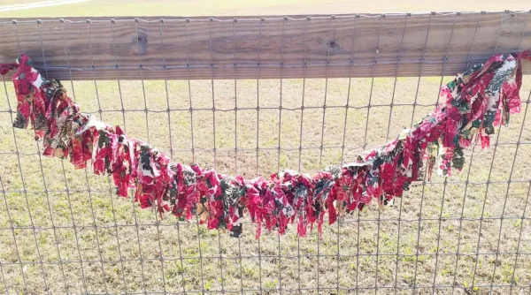 Handmade Christmas Poinsettia Fabric Rag Tie Bunting Garland Banner - Christmas Decor. Shabby Chic Wedding Decor.